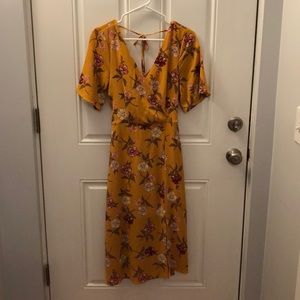 golden dress